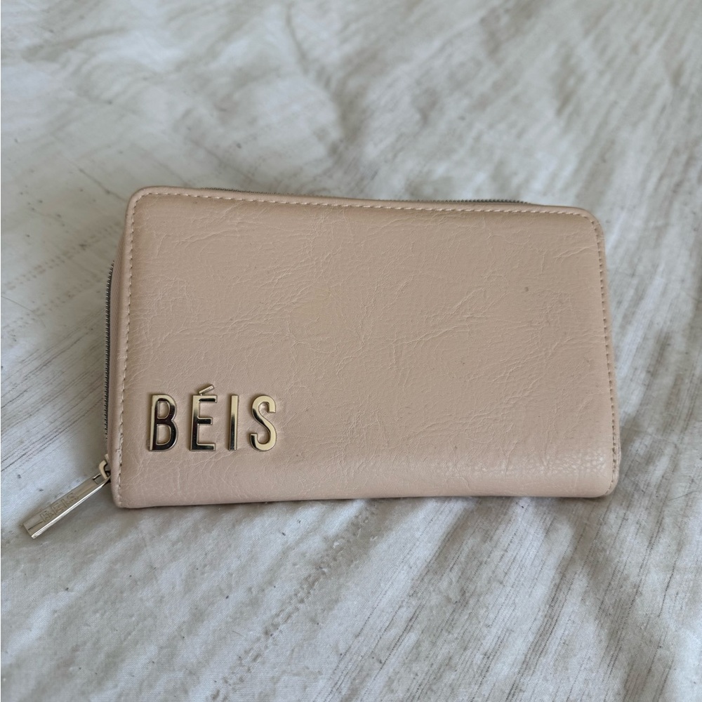 Beis tan travel wallet